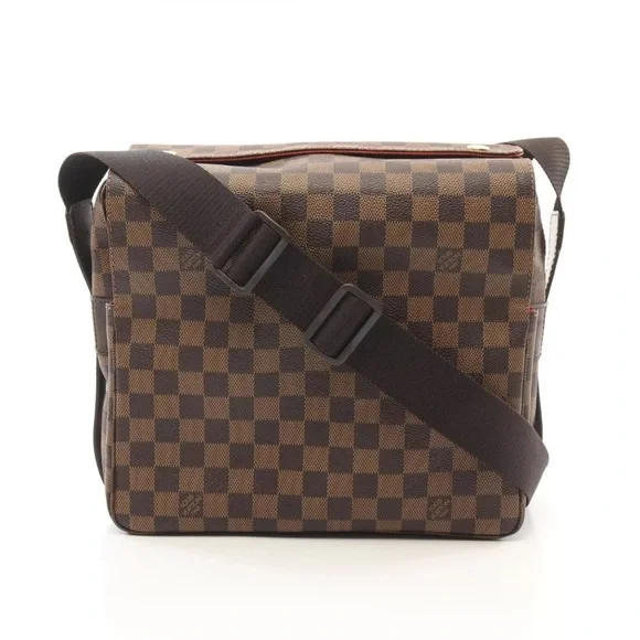 🚨🚨🚨 SALE 🚨🚨🚨Louis Vuitton Damier Naviglio Messenger Bag